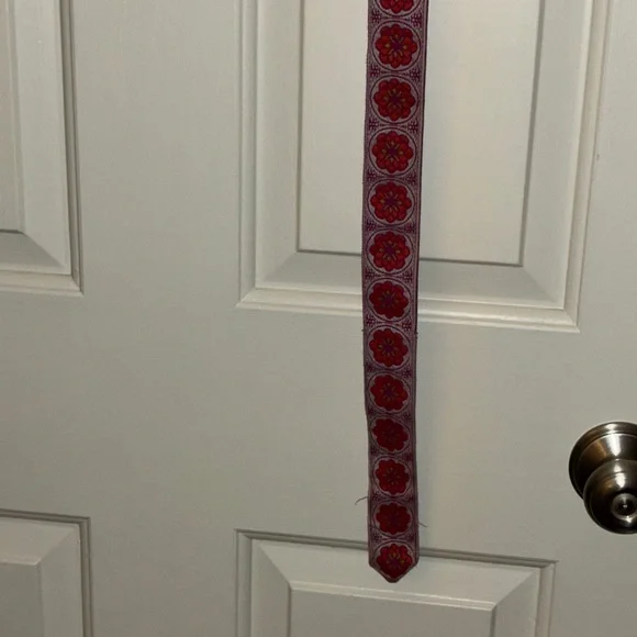 Floral Embroidered Belt - Purple/Pink and Red - Picture 6 of 13